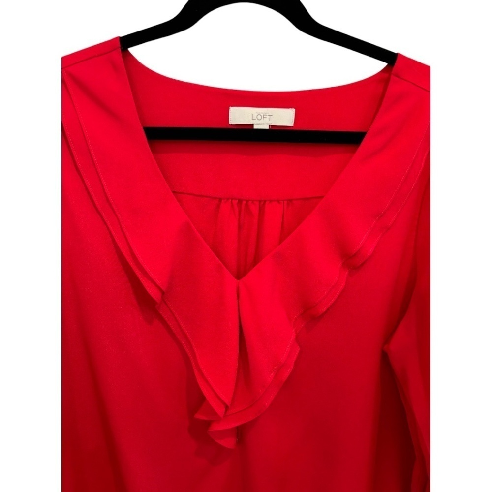 Ann Taylor Loft Plus Size Red Long Sleeve Ruffle V-Neck Blouse Size XXL - Picture 3 of 3